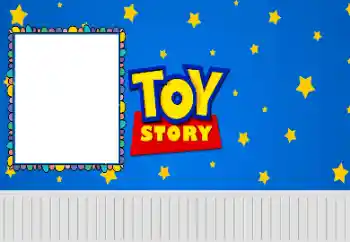 Η επιγραφή στην κορνίζα: Toy story